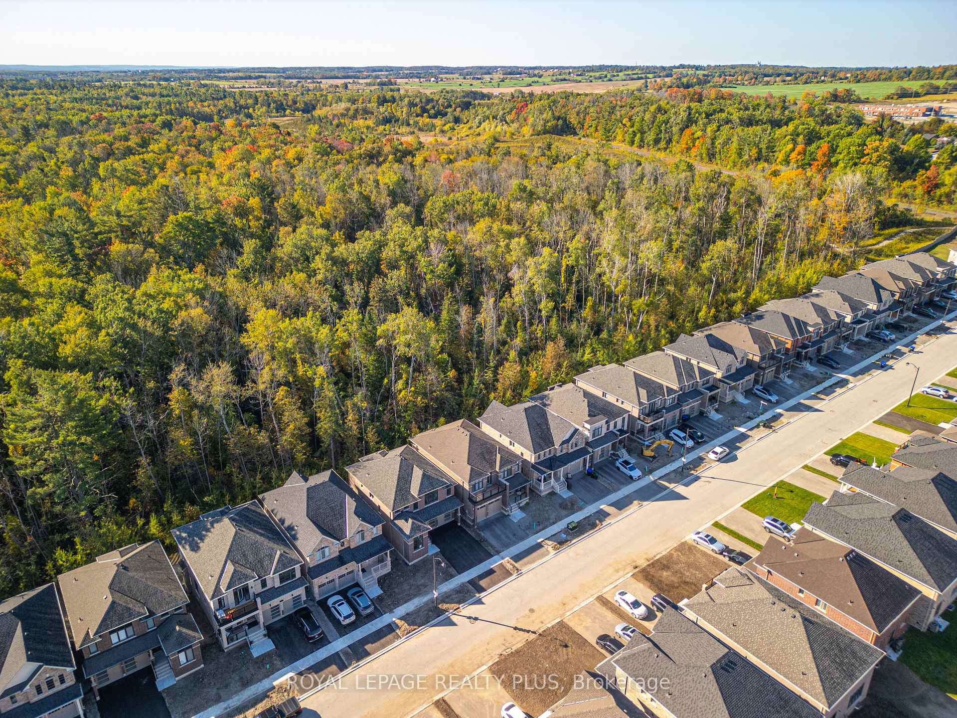 Photo 42 of 1454 Davis Loop Circle, Innisfil, Lefroy — HOMEH