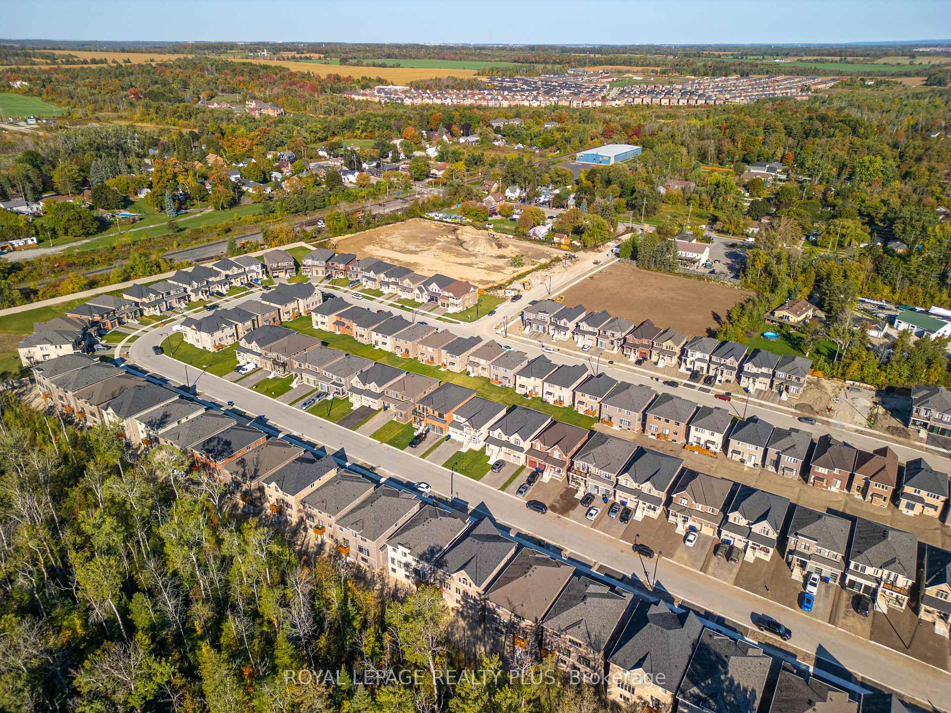 Photo 43 of 1454 Davis Loop Circle, Innisfil, Lefroy — HOMEH