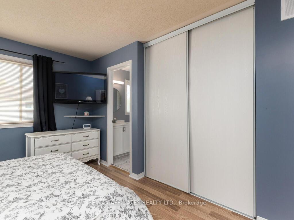 Photo 19 of 6 Eagleview Street, Ottawa, Kanata - Emerald Meadows/Trailwest — HOMEH