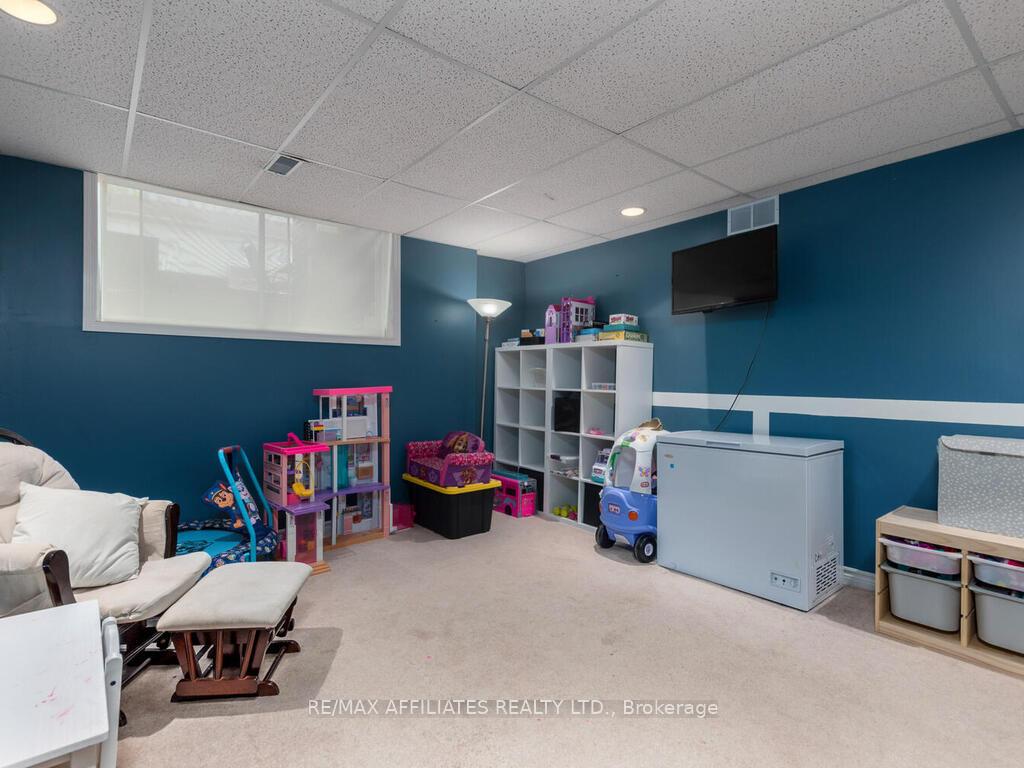 Photo 26 of 6 Eagleview Street, Ottawa, Kanata - Emerald Meadows/Trailwest — HOMEH