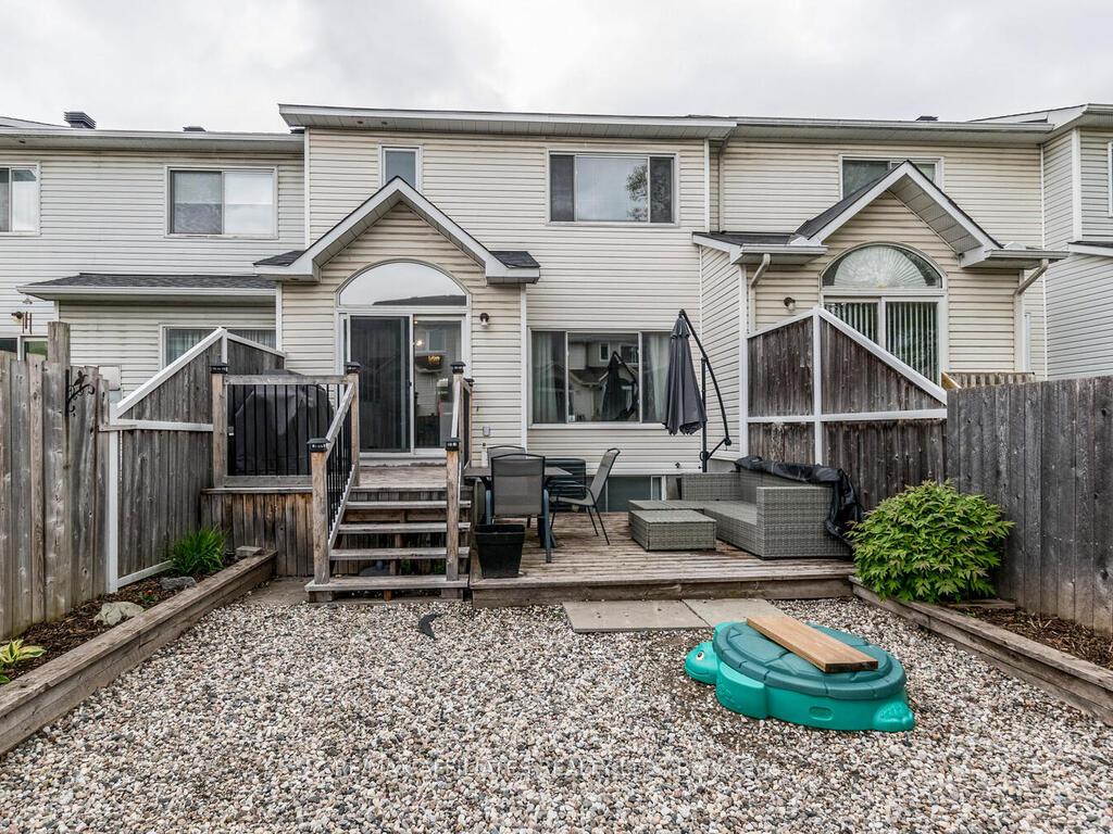 Photo 28 of 6 Eagleview Street, Ottawa, Kanata - Emerald Meadows/Trailwest — HOMEH