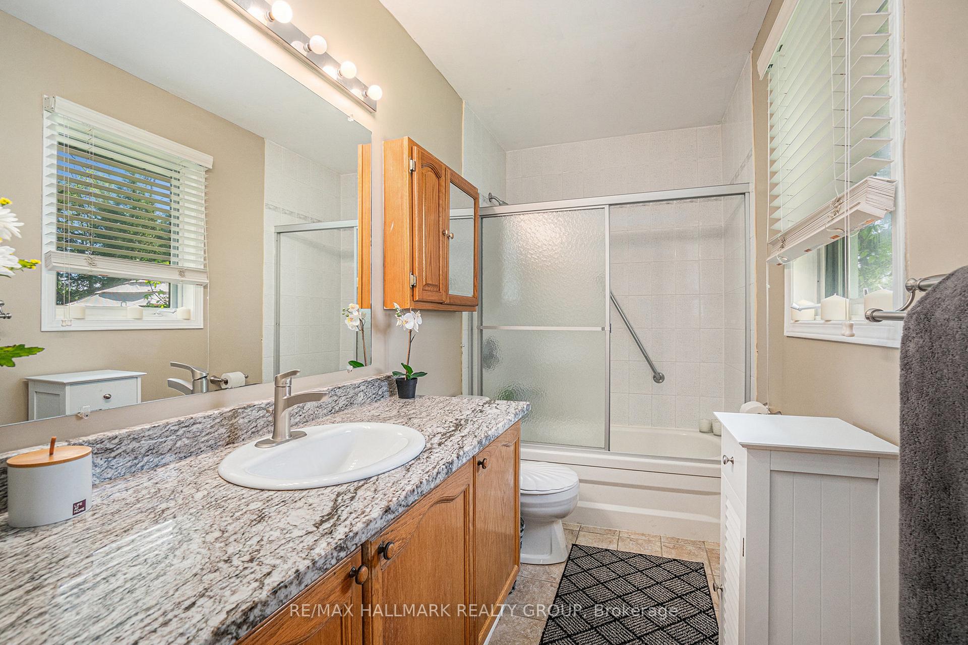 Photo 11 of 2199 Wallingford Way, Ottawa, North Gower — HOMEH