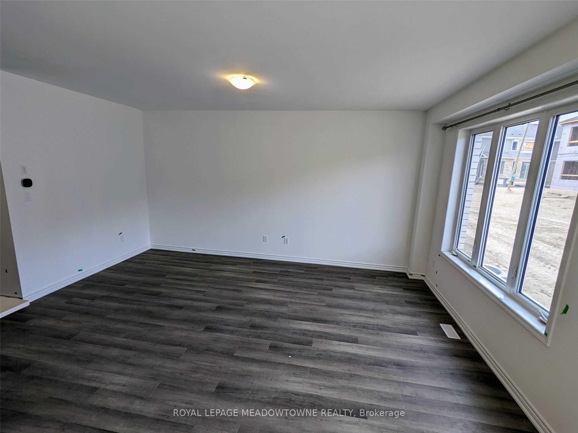 Photo 6 of 11 Saxony Street, Kitchener — HOMEH