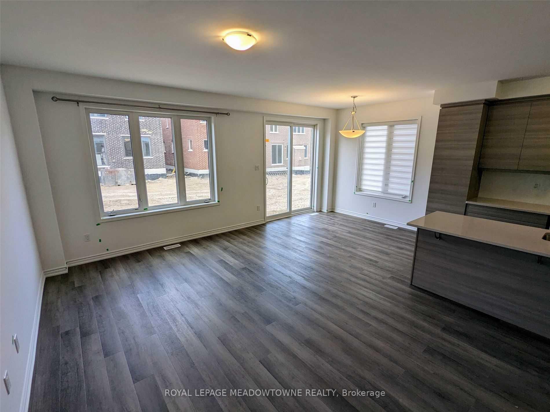 Photo 8 of 11 Saxony Street, Kitchener — HOMEH