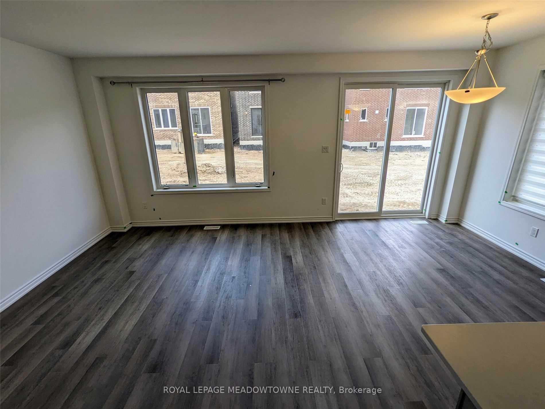 Photo 9 of 11 Saxony Street, Kitchener — HOMEH