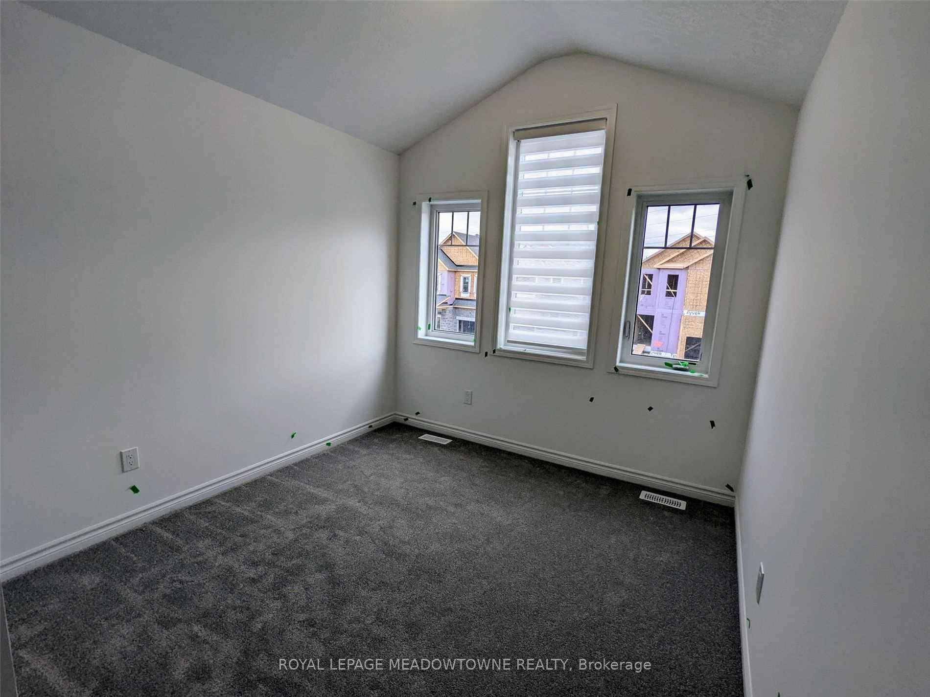 Photo 14 of 11 Saxony Street, Kitchener — HOMEH