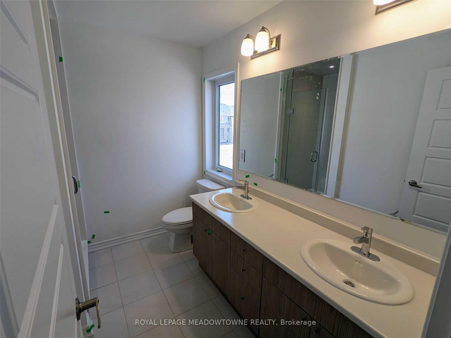 Photo 23 of 11 Saxony Street, Kitchener — HOMEH