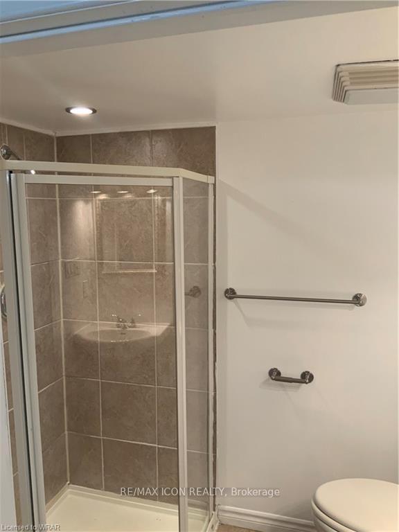 Photo 12 of 780 Rockway Drive, Kitchener — HOMEH
