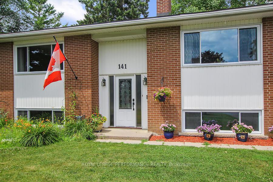 Photo 2 of 141 Abbotsford Road, Ottawa, Kanata - Glencairn/Hazeldean — HOMEH