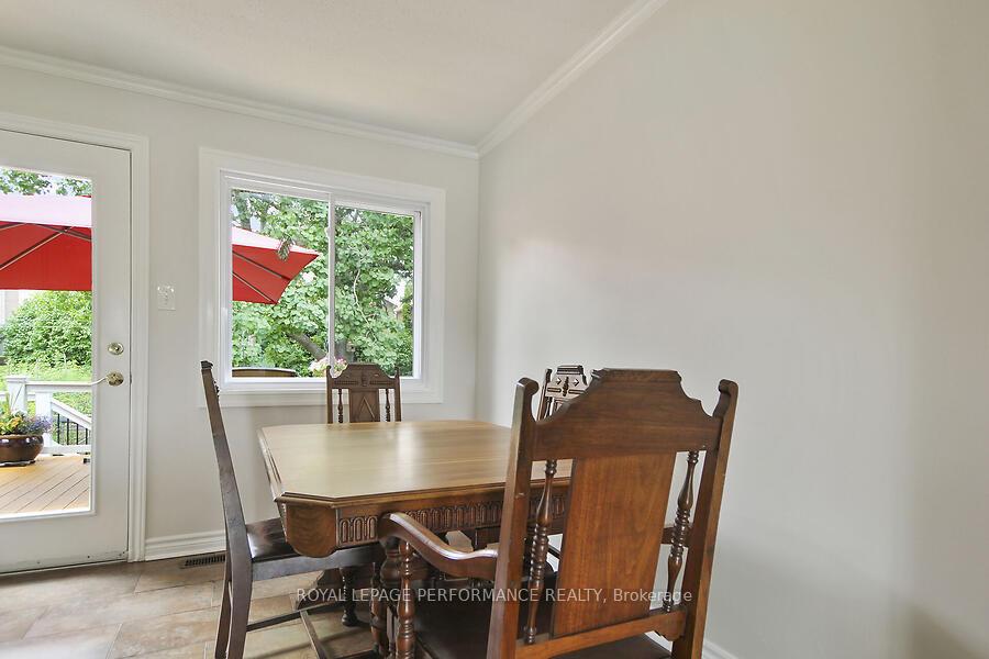 Photo 8 of 141 Abbotsford Road, Ottawa, Kanata - Glencairn/Hazeldean — HOMEH