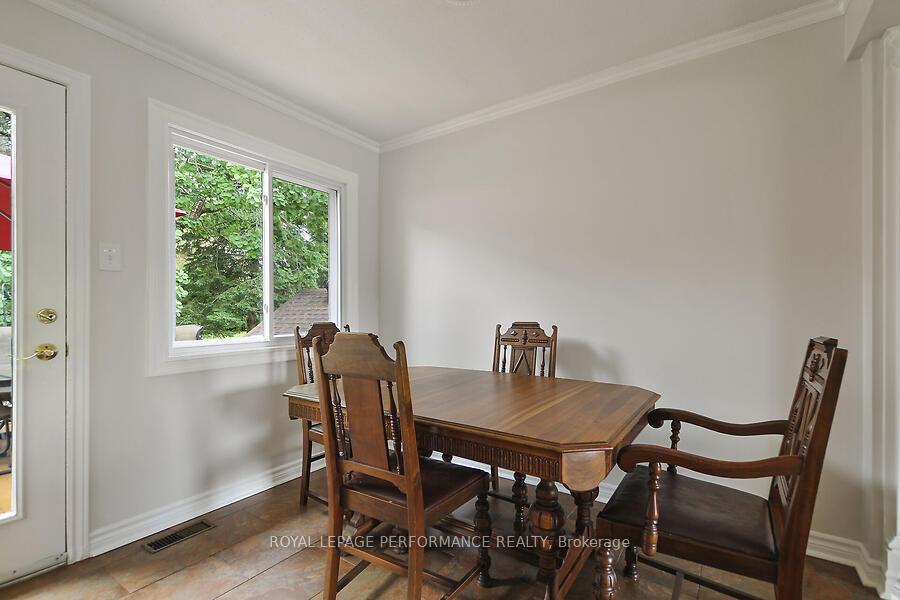 Photo 10 of 141 Abbotsford Road, Ottawa, Kanata - Glencairn/Hazeldean — HOMEH