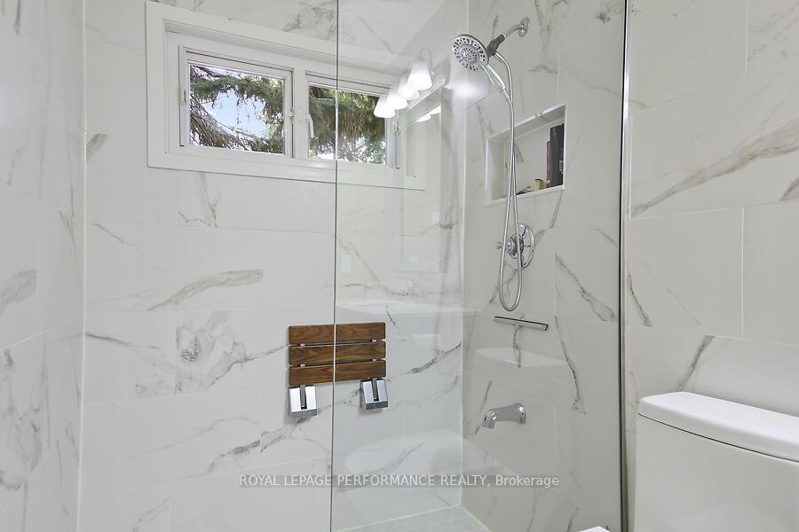 Photo 21 of 141 Abbotsford Road, Ottawa, Kanata - Glencairn/Hazeldean — HOMEH