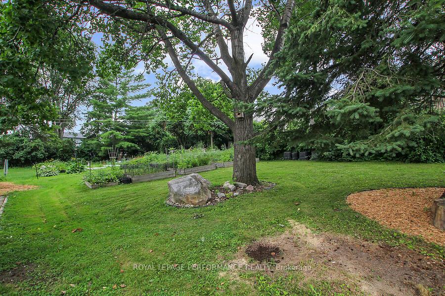 Photo 37 of 141 Abbotsford Road, Ottawa, Kanata - Glencairn/Hazeldean — HOMEH