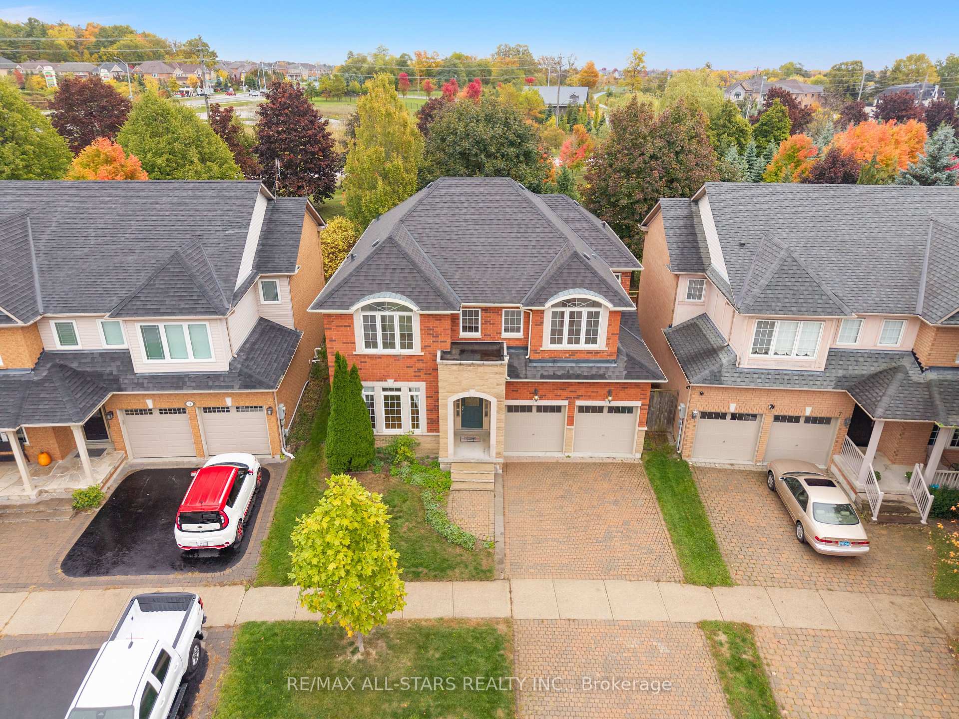Photo 1 of 9 Wood Thrush Avenue, Markham, Legacy — HOMEH