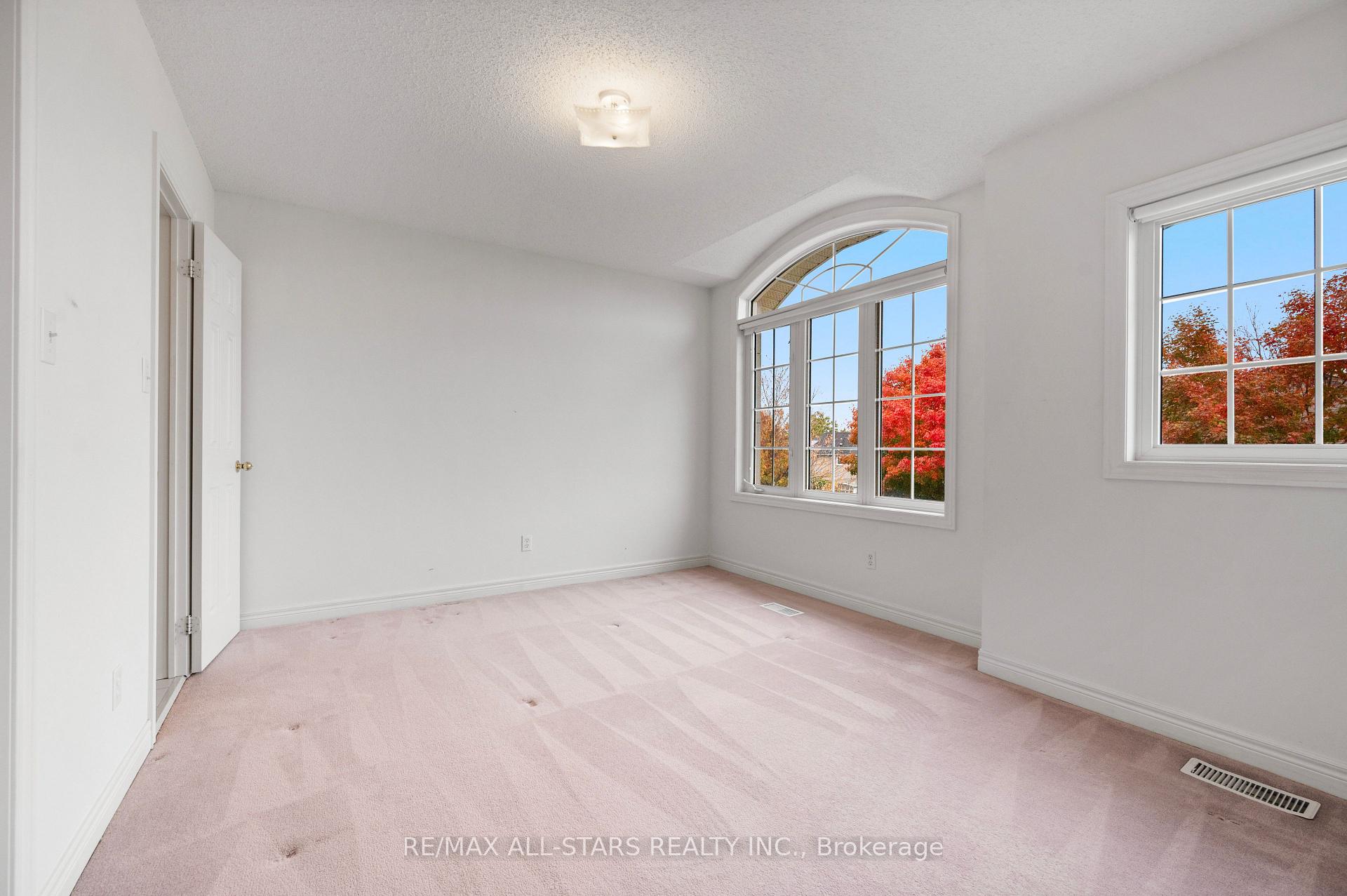 Photo 31 of 9 Wood Thrush Avenue, Markham, Legacy — HOMEH