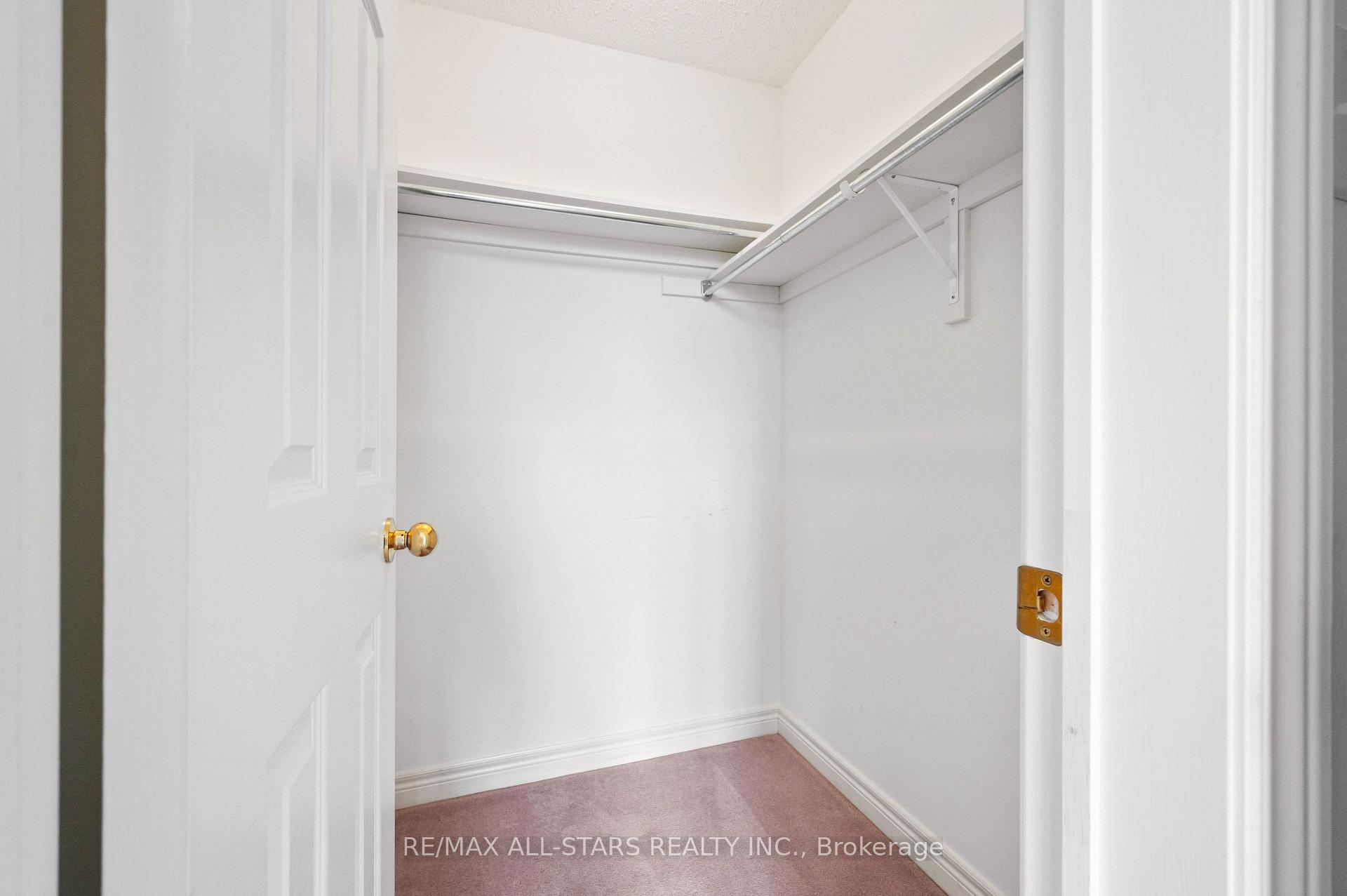 Photo 40 of 9 Wood Thrush Avenue, Markham, Legacy — HOMEH