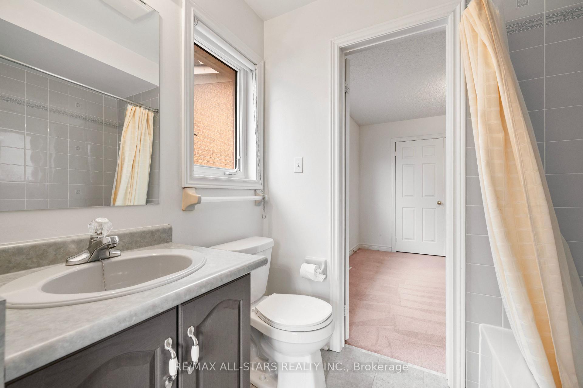Photo 41 of 9 Wood Thrush Avenue, Markham, Legacy — HOMEH