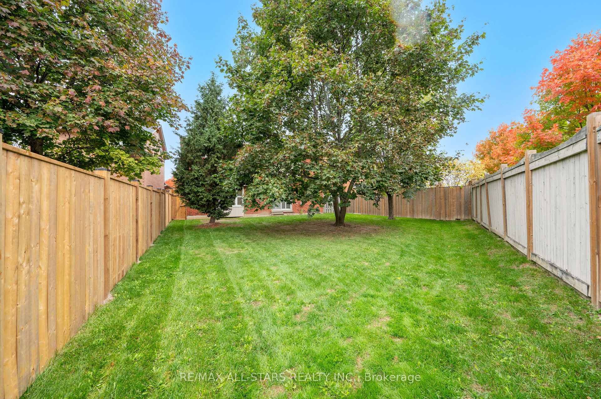 Photo 45 of 9 Wood Thrush Avenue, Markham, Legacy — HOMEH