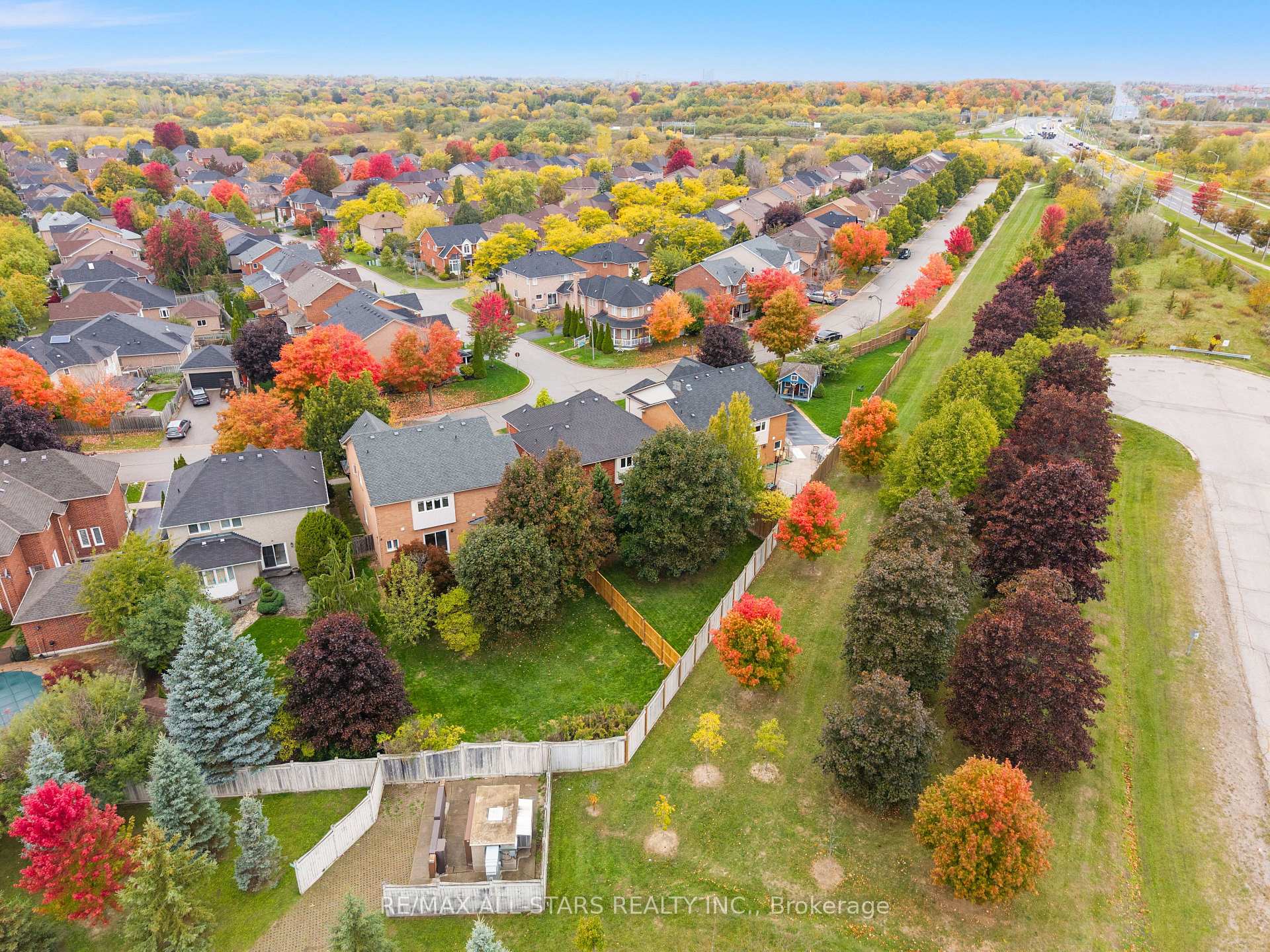 Photo 47 of 9 Wood Thrush Avenue, Markham, Legacy — HOMEH