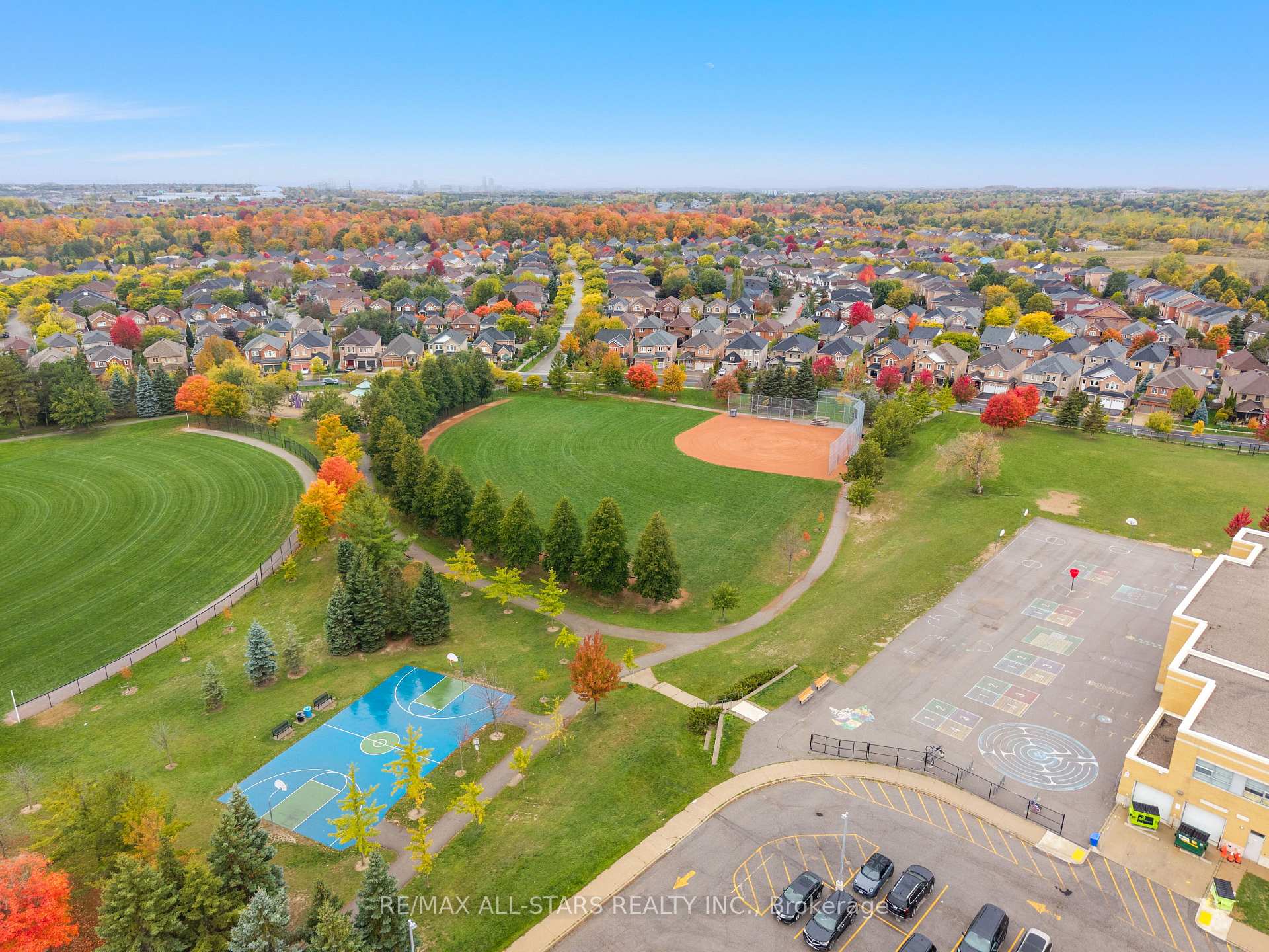 Photo 48 of 9 Wood Thrush Avenue, Markham, Legacy — HOMEH