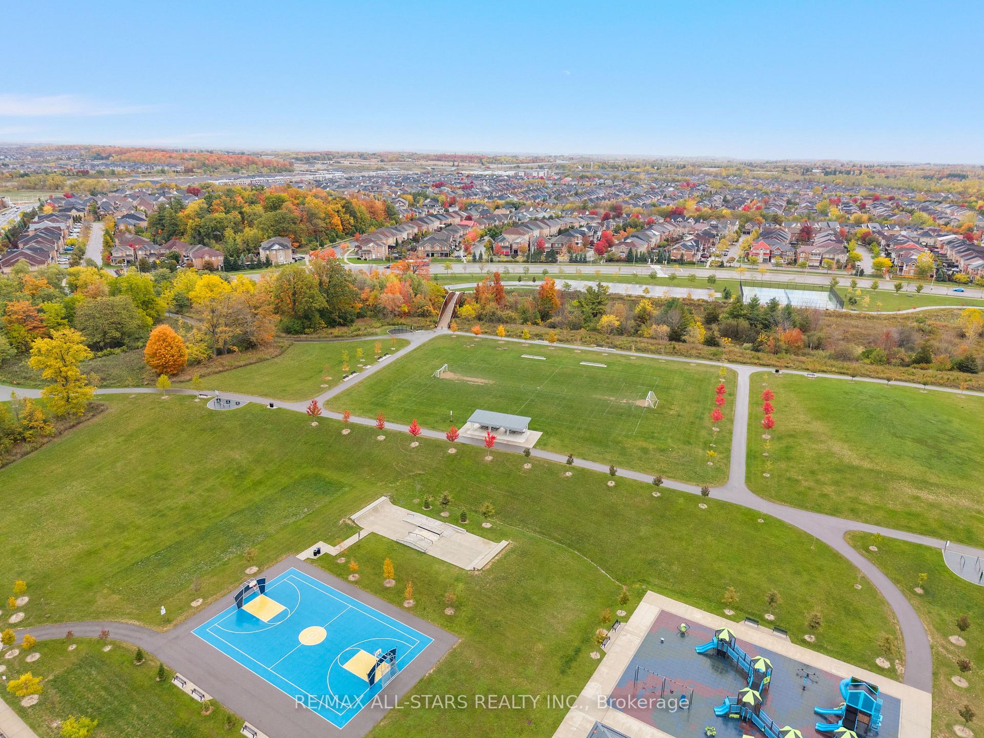 Photo 49 of 9 Wood Thrush Avenue, Markham, Legacy — HOMEH
