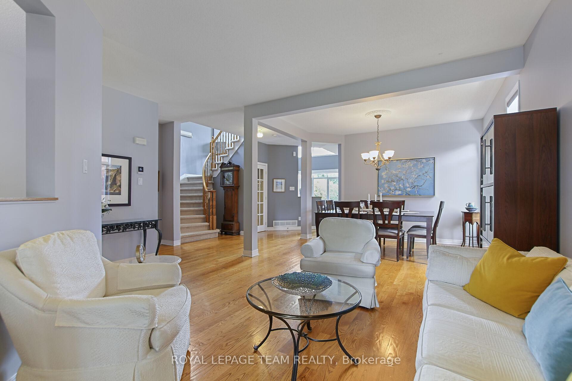 Photo 2 of 19 Maricona Way, Ottawa, Kanata - Kanata Lakes/Heritage Hills — HOMEH