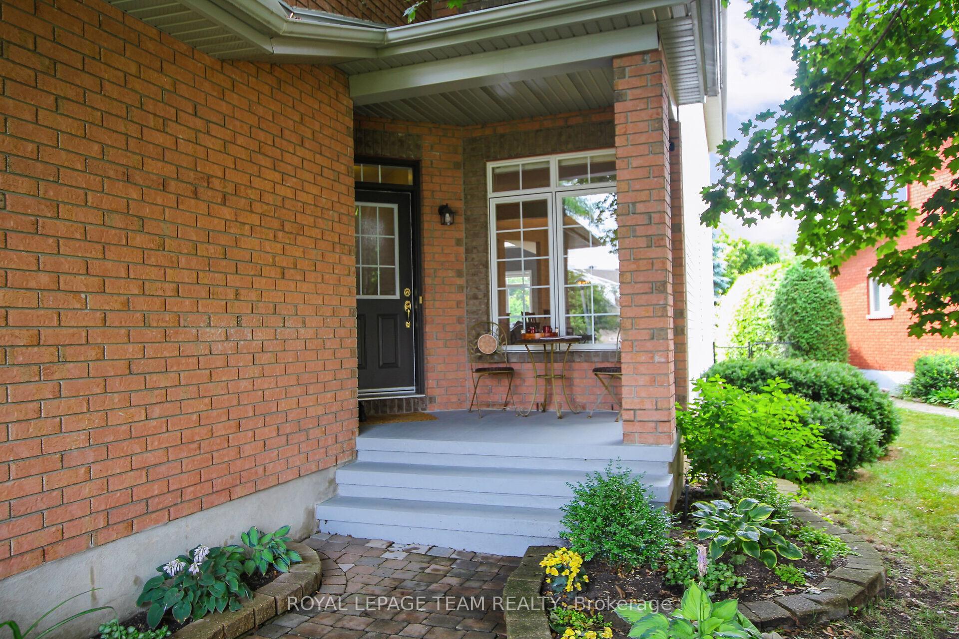 Photo 7 of 19 Maricona Way, Ottawa, Kanata - Kanata Lakes/Heritage Hills — HOMEH