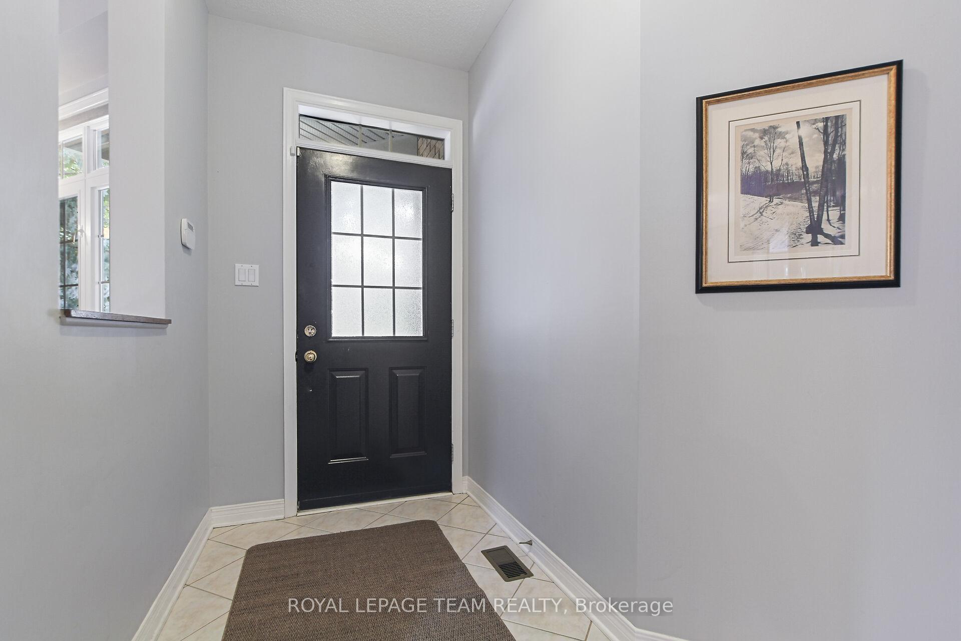 Photo 8 of 19 Maricona Way, Ottawa, Kanata - Kanata Lakes/Heritage Hills — HOMEH