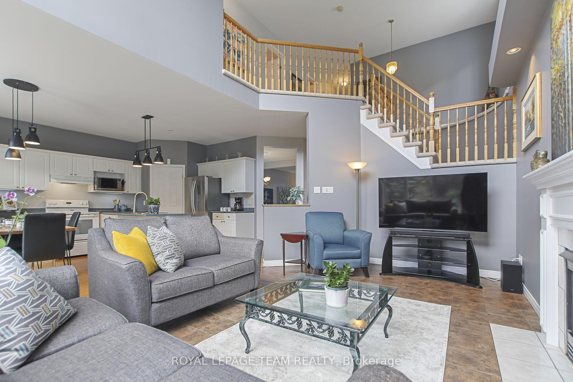 Photo 17 of 19 Maricona Way, Ottawa, Kanata - Kanata Lakes/Heritage Hills — HOMEH