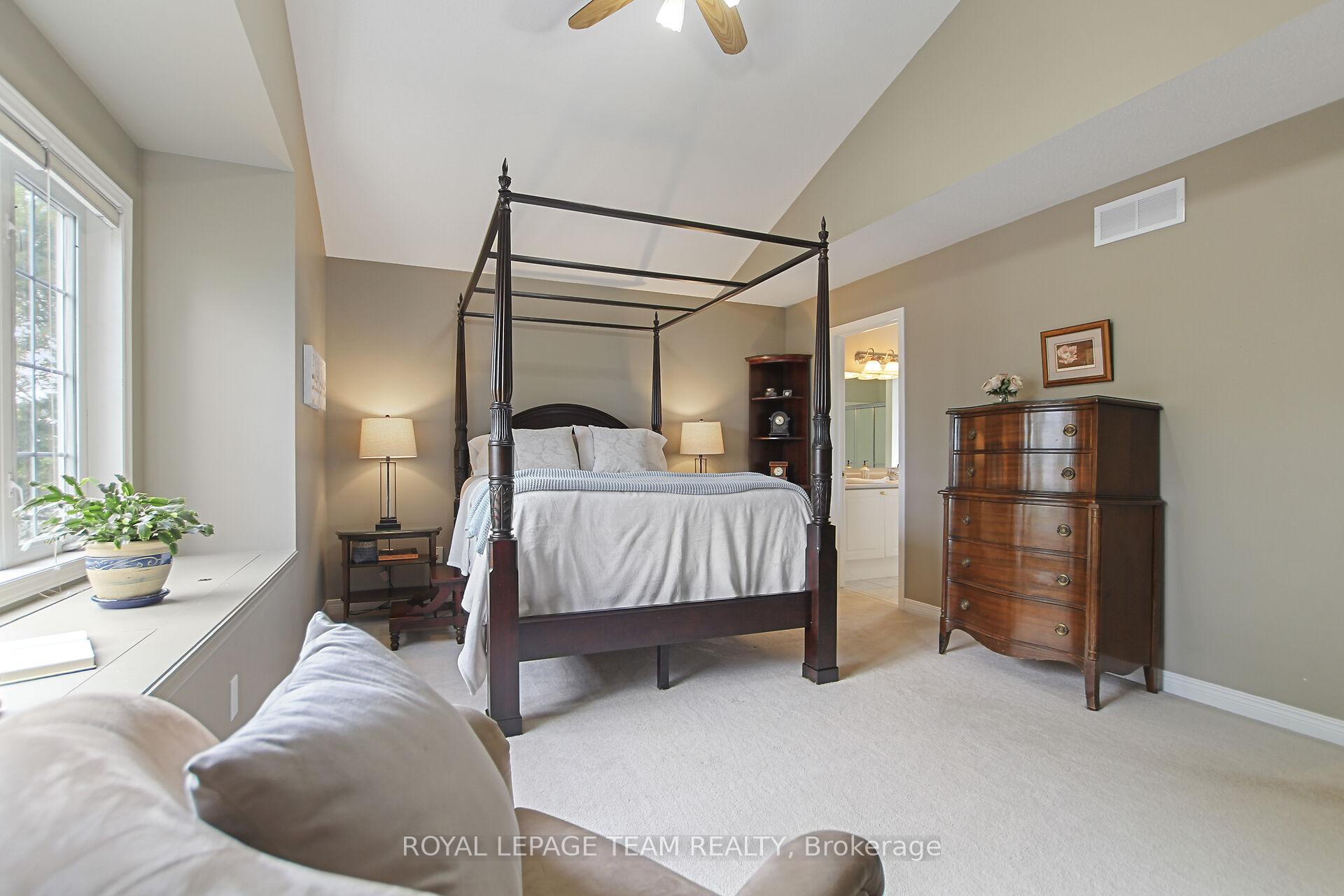 Photo 25 of 19 Maricona Way, Ottawa, Kanata - Kanata Lakes/Heritage Hills — HOMEH