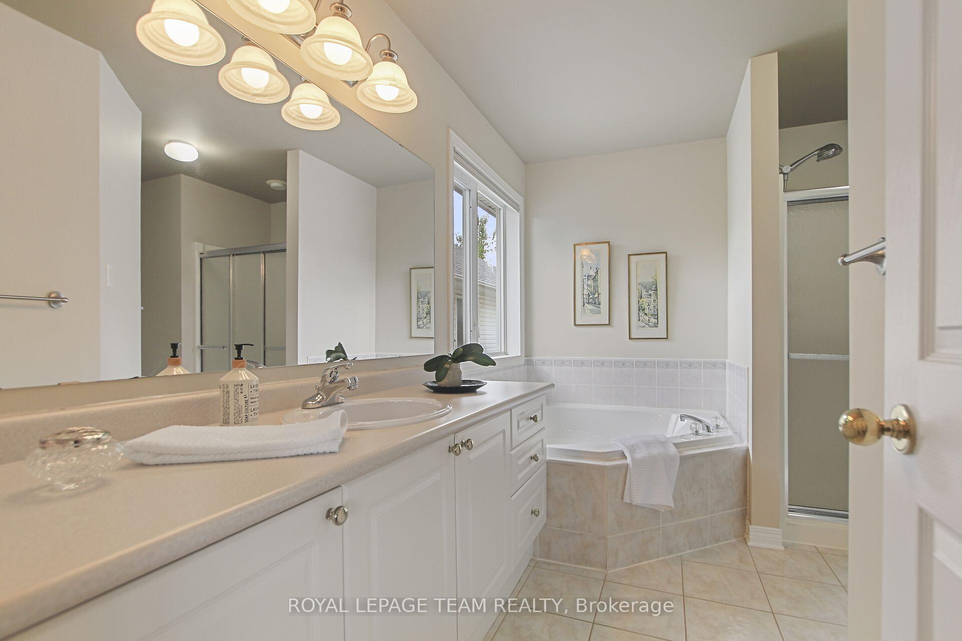 Photo 26 of 19 Maricona Way, Ottawa, Kanata - Kanata Lakes/Heritage Hills — HOMEH