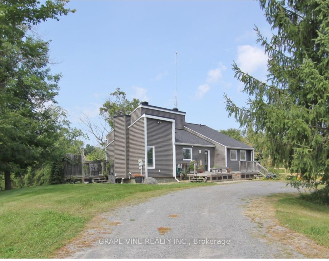 Photo 1 of 1507 Century Road E, Ottawa, Manotick South to Roger Stevens — HOMEH