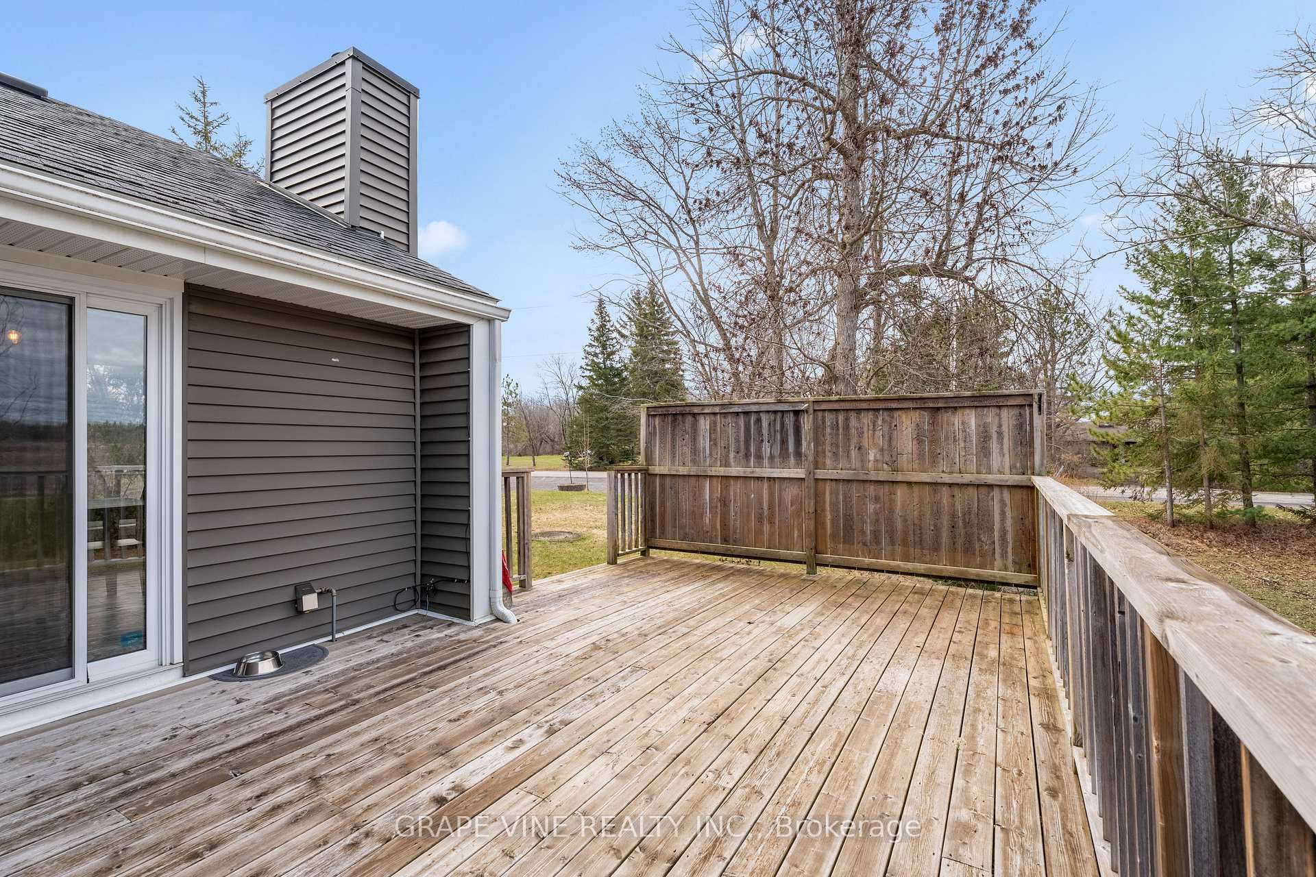 Photo 5 of 1507 Century Road E, Ottawa, Manotick South to Roger Stevens — HOMEH