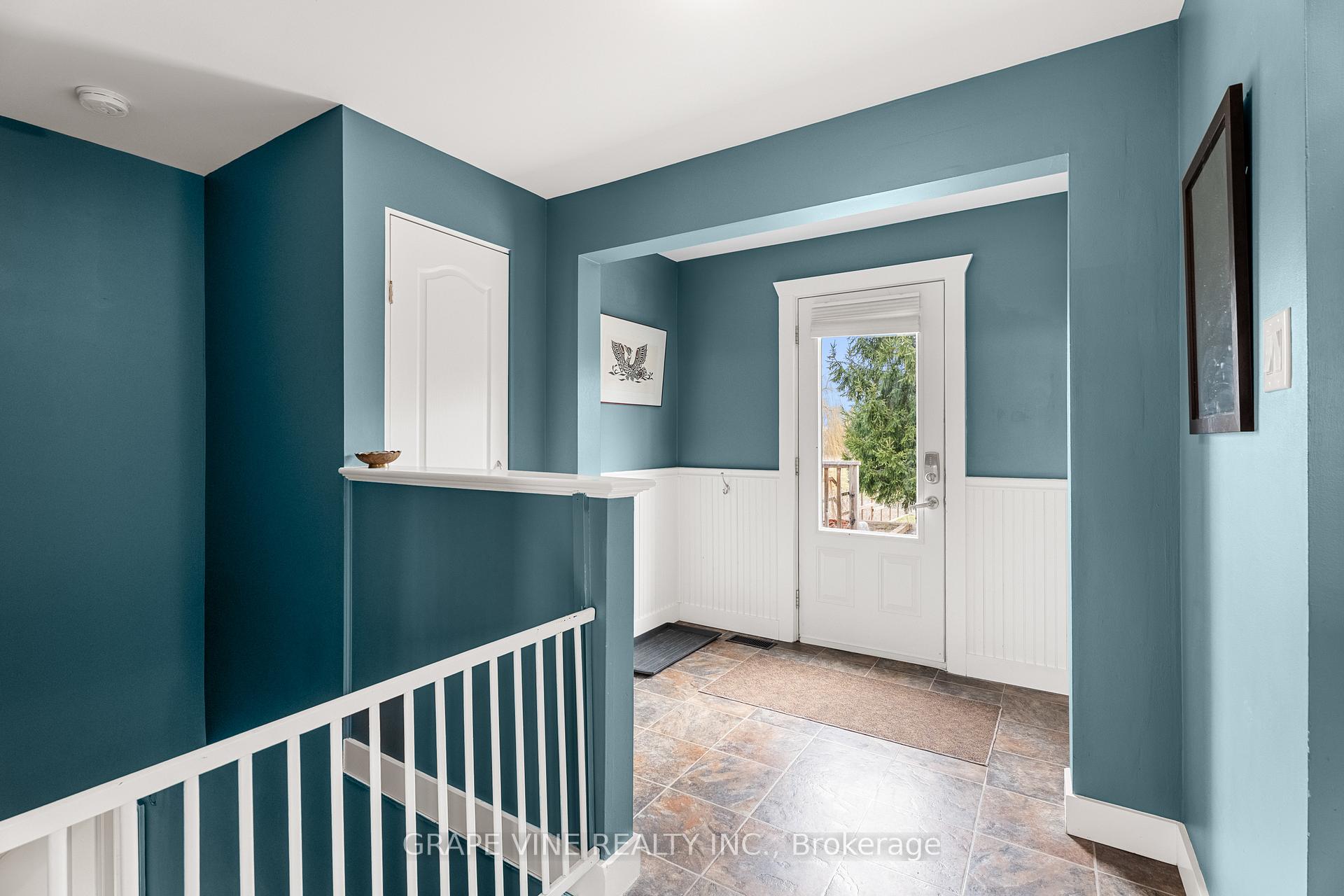Photo 6 of 1507 Century Road E, Ottawa, Manotick South to Roger Stevens — HOMEH