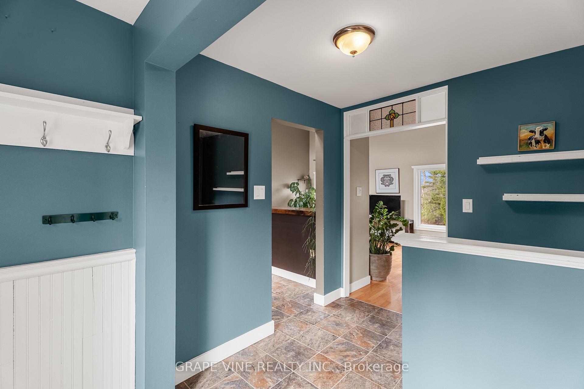 Photo 7 of 1507 Century Road E, Ottawa, Manotick South to Roger Stevens — HOMEH