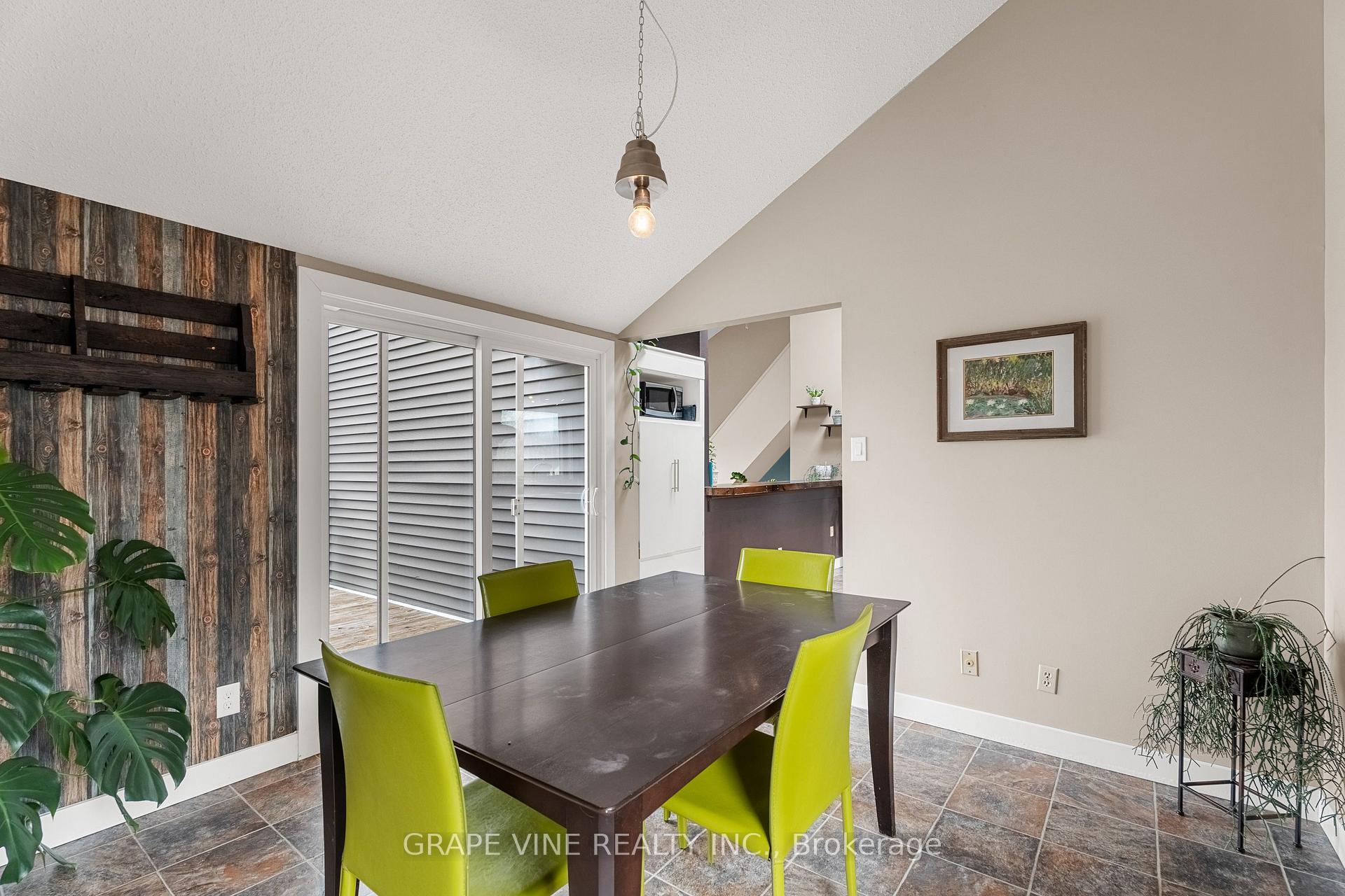 Photo 11 of 1507 Century Road E, Ottawa, Manotick South to Roger Stevens — HOMEH