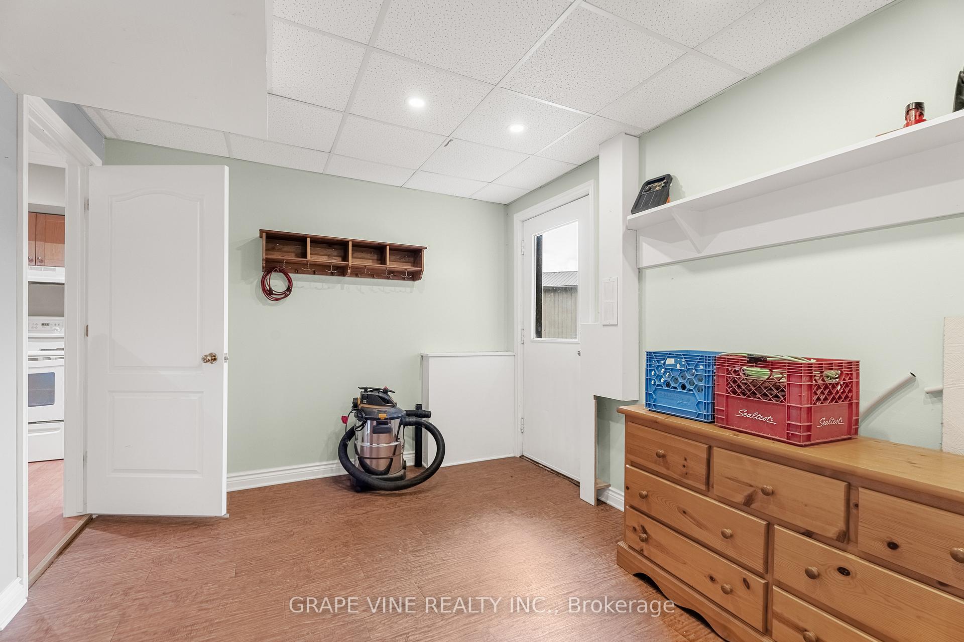 Photo 21 of 1507 Century Road E, Ottawa, Manotick South to Roger Stevens — HOMEH