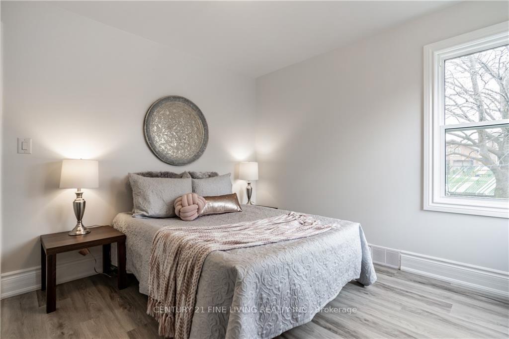 Photo 12 of Unit Whole House, 619 Upper Paradise Road, Hamilton, Gilbert — HOMEH
