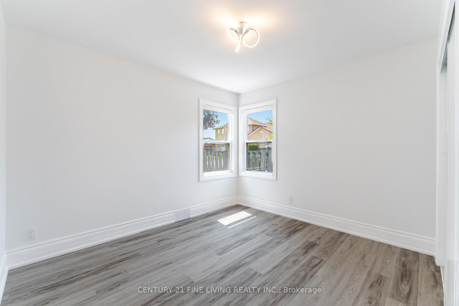 Photo 14 of Unit Whole House, 619 Upper Paradise Road, Hamilton, Gilbert — HOMEH