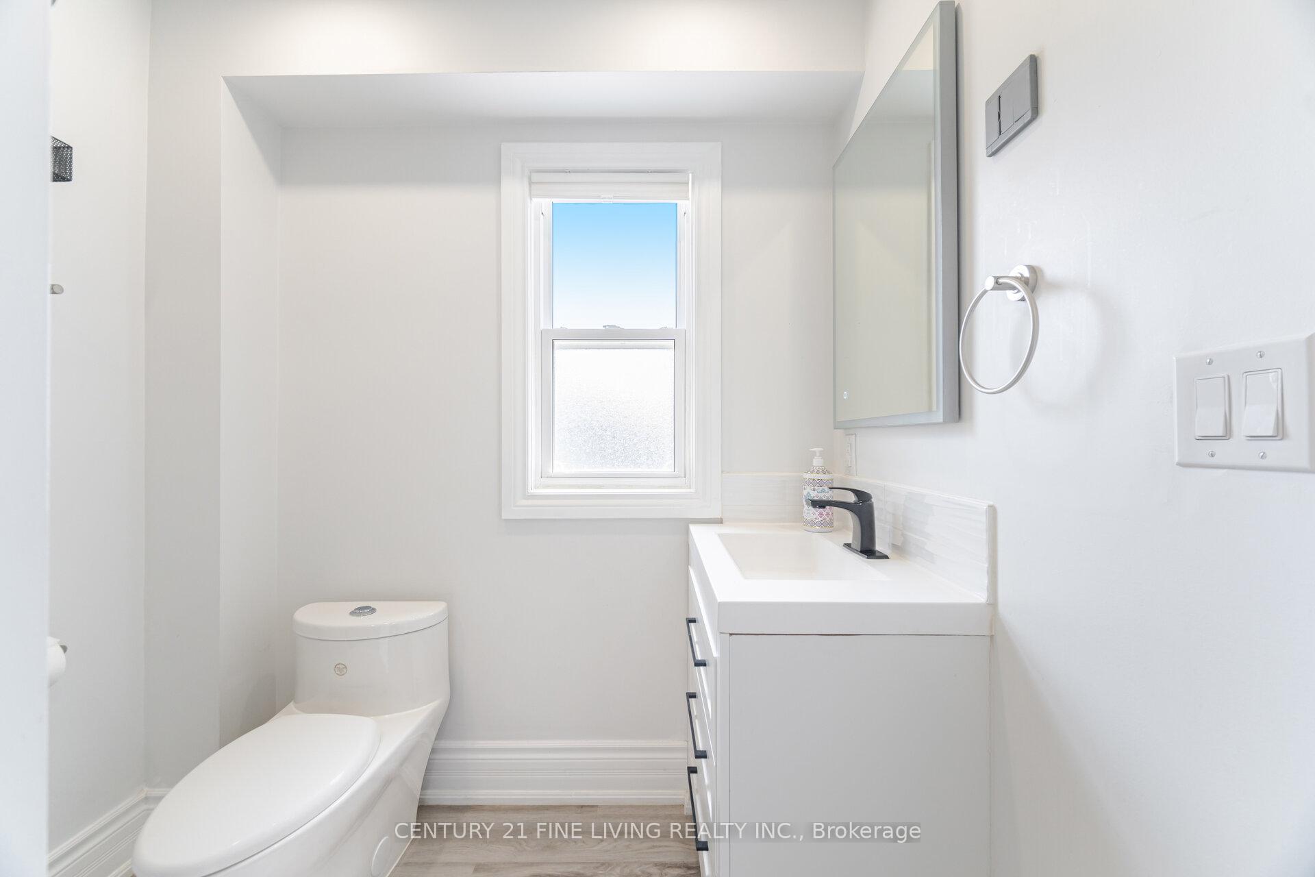 Photo 17 of Unit Whole House, 619 Upper Paradise Road, Hamilton, Gilbert — HOMEH