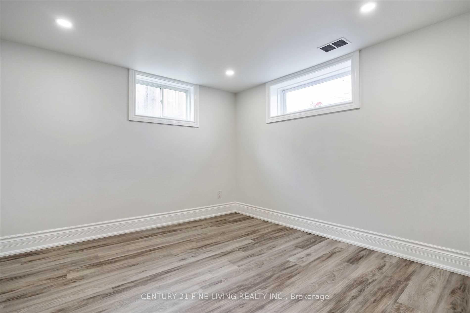 Photo 40 of Unit Whole House, 619 Upper Paradise Road, Hamilton, Gilbert — HOMEH