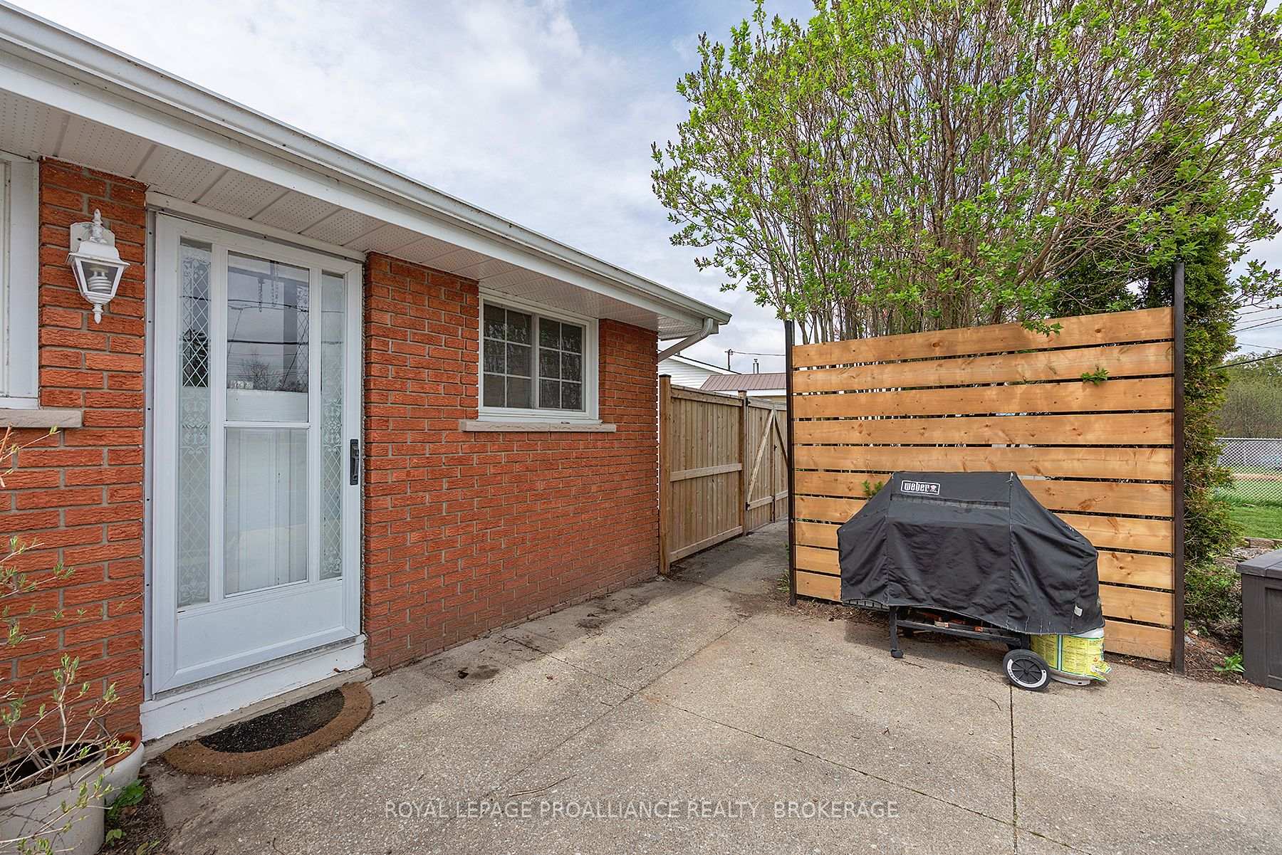 Photo 16 of 7 Bakers Lane, Loyalist, Amherstview — HOMEH