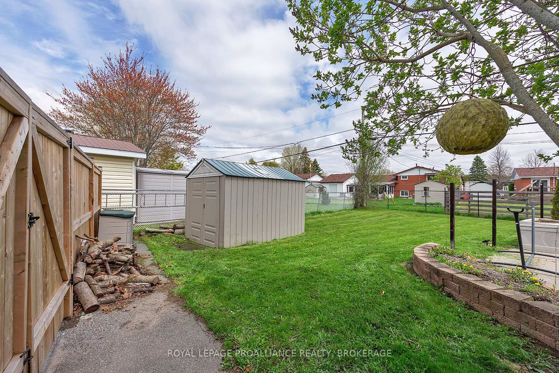 Photo 18 of 7 Bakers Lane, Loyalist, Amherstview — HOMEH