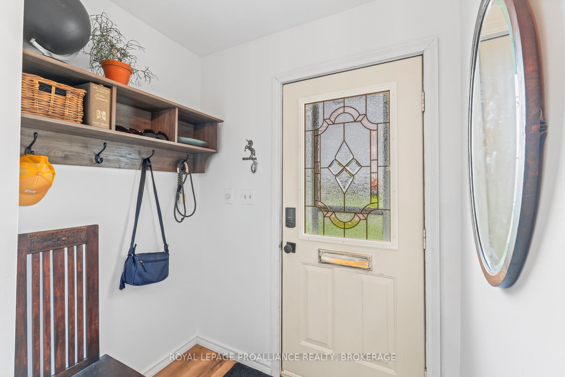 Photo 19 of 7 Bakers Lane, Loyalist, Amherstview — HOMEH