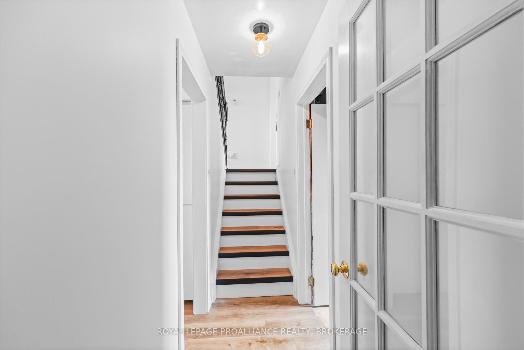 Photo 41 of 7 Bakers Lane, Loyalist, Amherstview — HOMEH