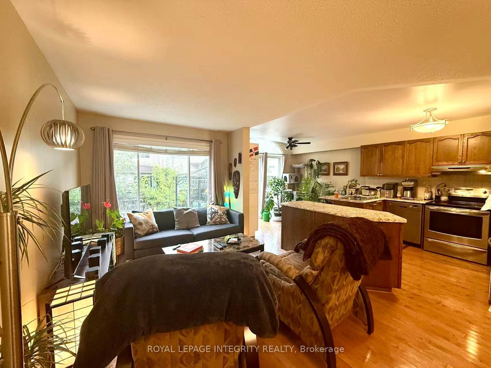 Photo 6 of 3 Ipswich Terrace, Ottawa, Kanata - Morgan's Grant/South March — HOMEH