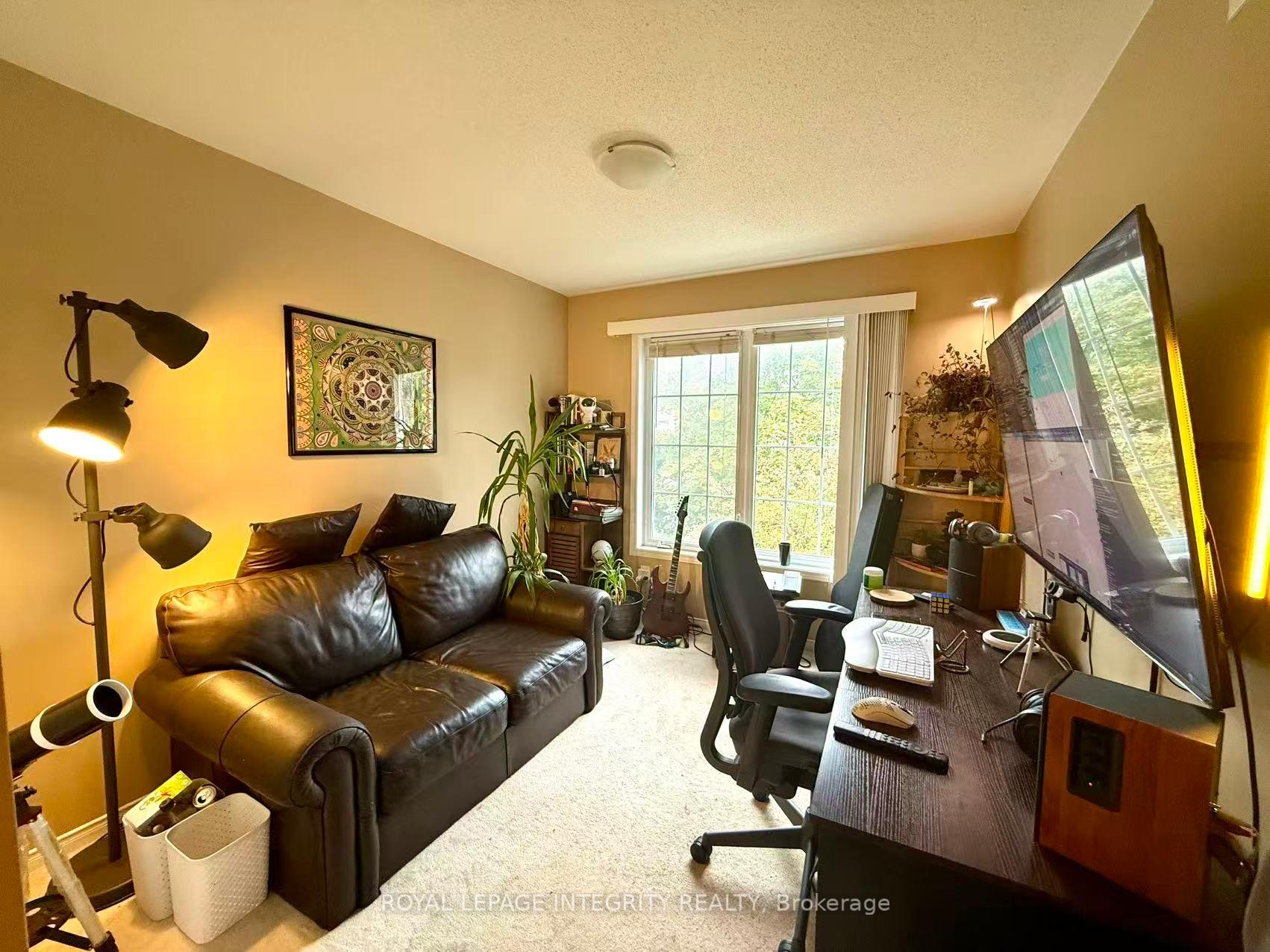 Photo 12 of 3 Ipswich Terrace, Ottawa, Kanata - Morgan's Grant/South March — HOMEH