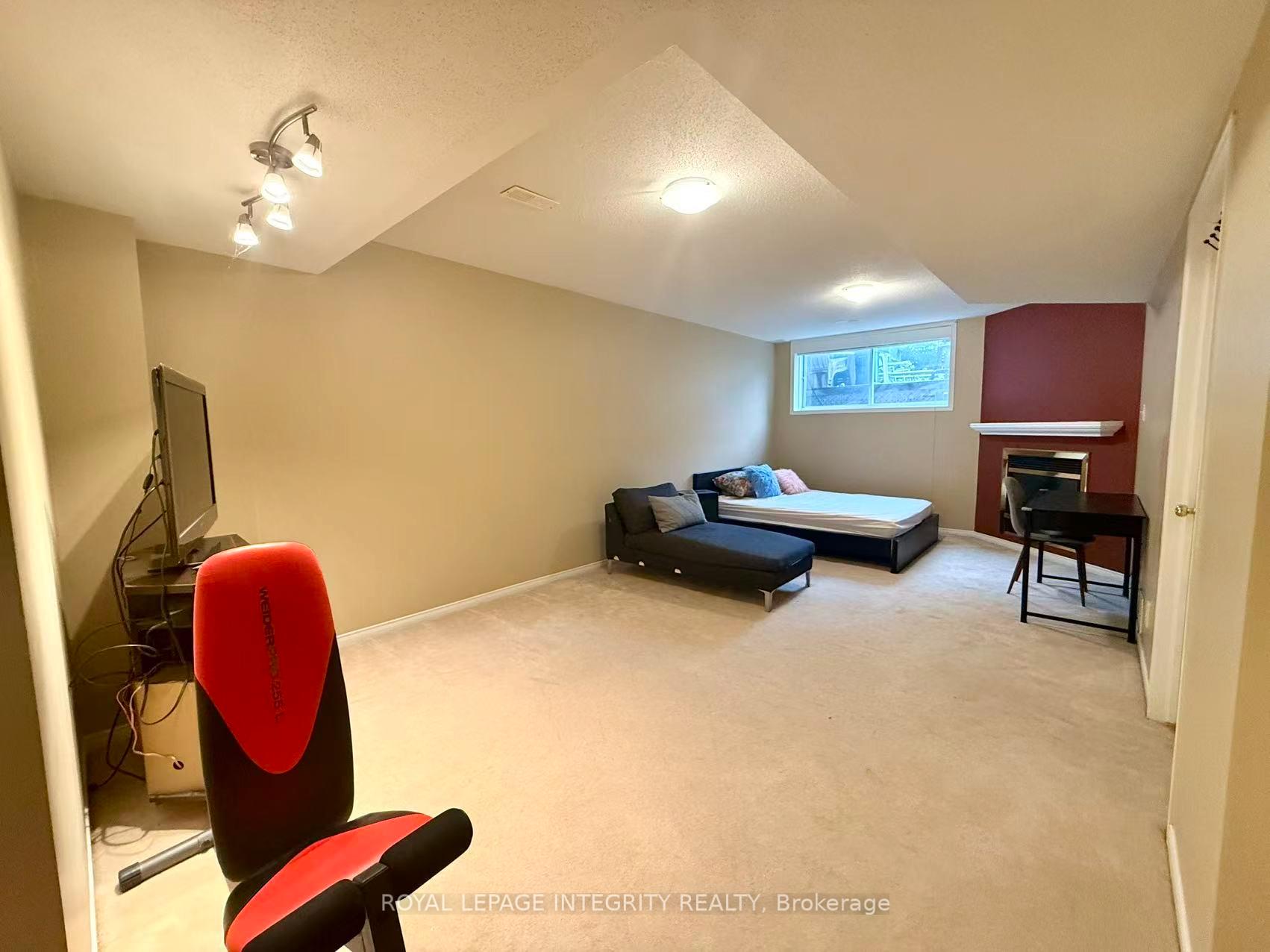 Photo 15 of 3 Ipswich Terrace, Ottawa, Kanata - Morgan's Grant/South March — HOMEH