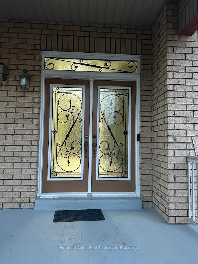Photo 2 of 24 Jack Monkman Crescent, Markham, Cedarwood — HOMEH
