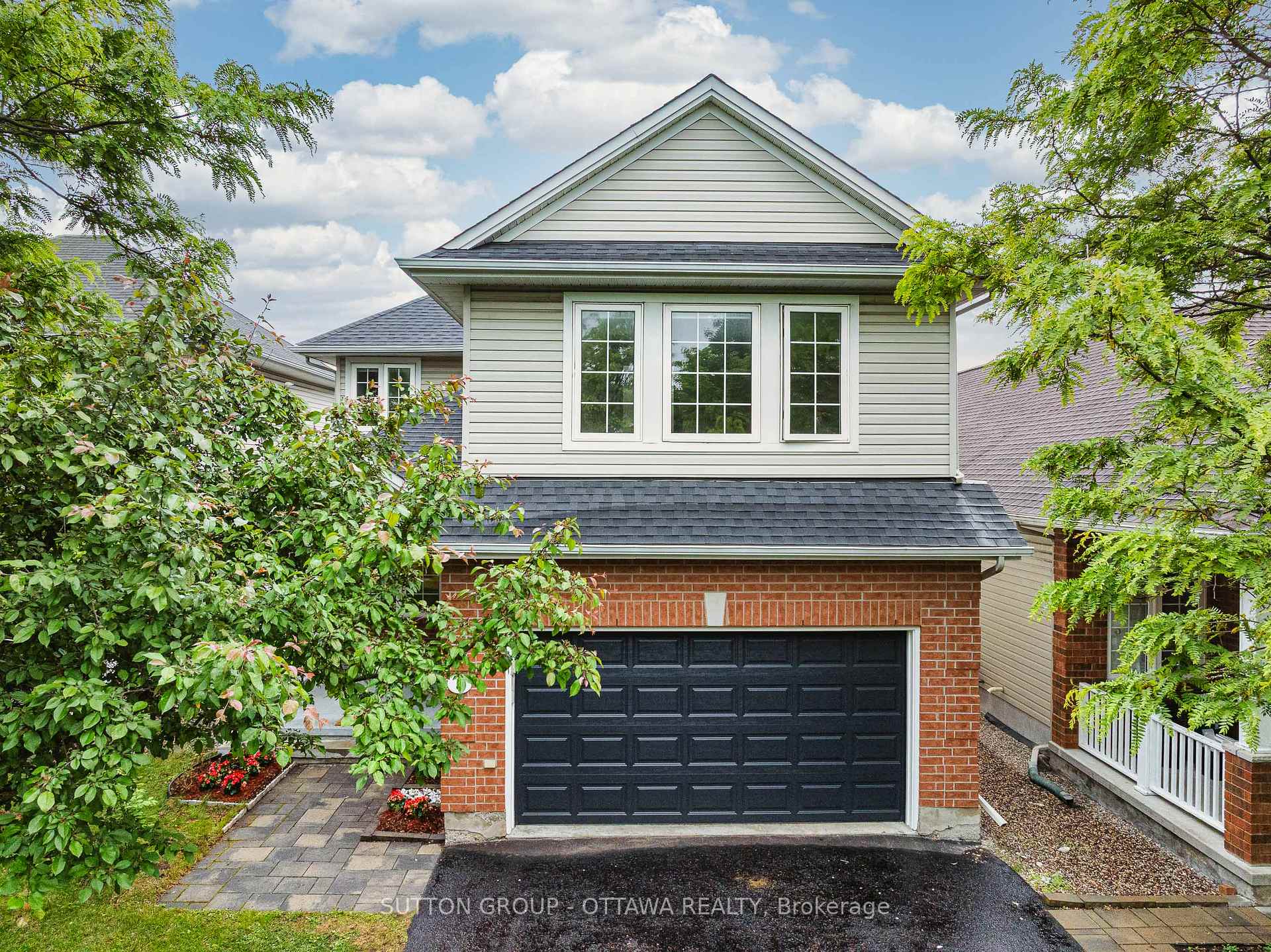 Photo 1 of 8 Dunn Street, Ottawa, Kanata - Beaverbrook — HOMEH